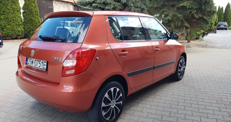 Skoda Fabia cena 15900 przebieg: 125000, rok produkcji 2007 z Strzegom małe 742